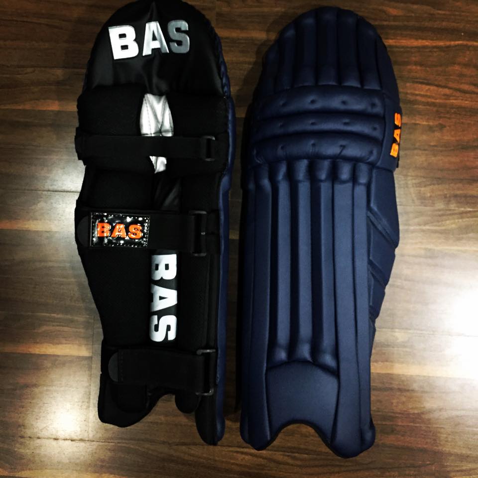 bas players international quality navy batting leg guards mens 953 1