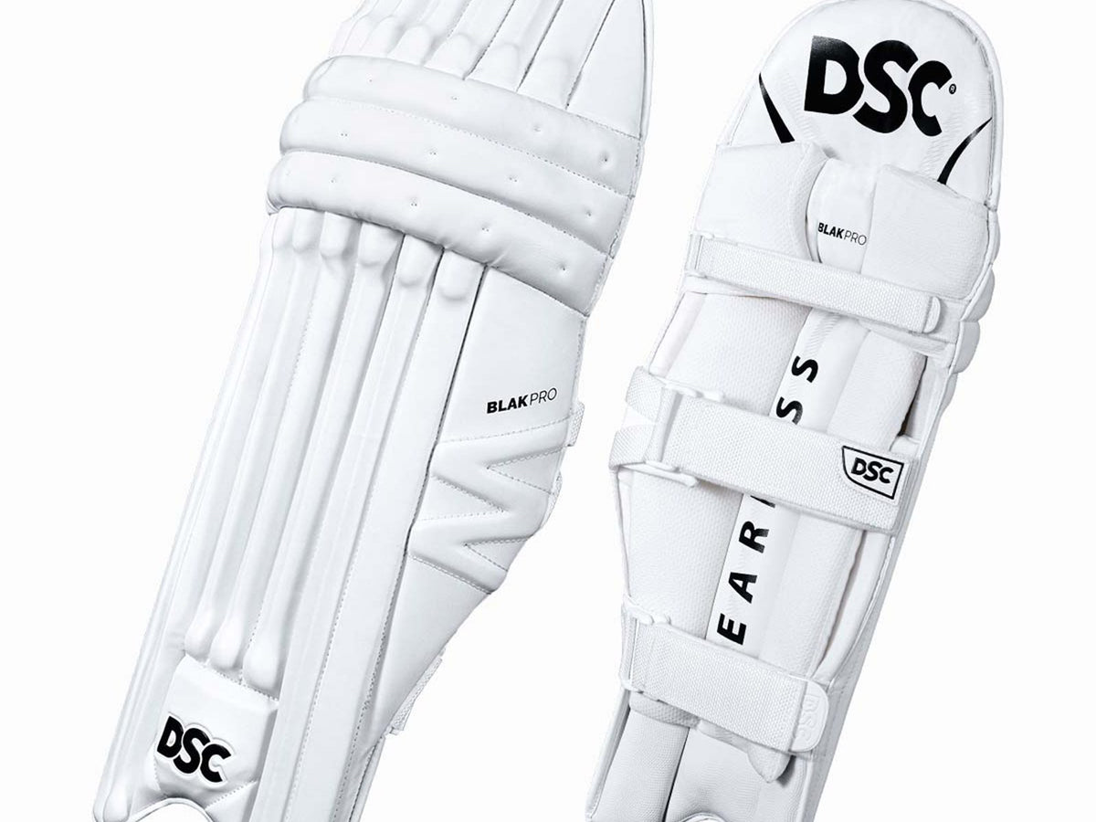 DSC Blak Pro Leg Guard