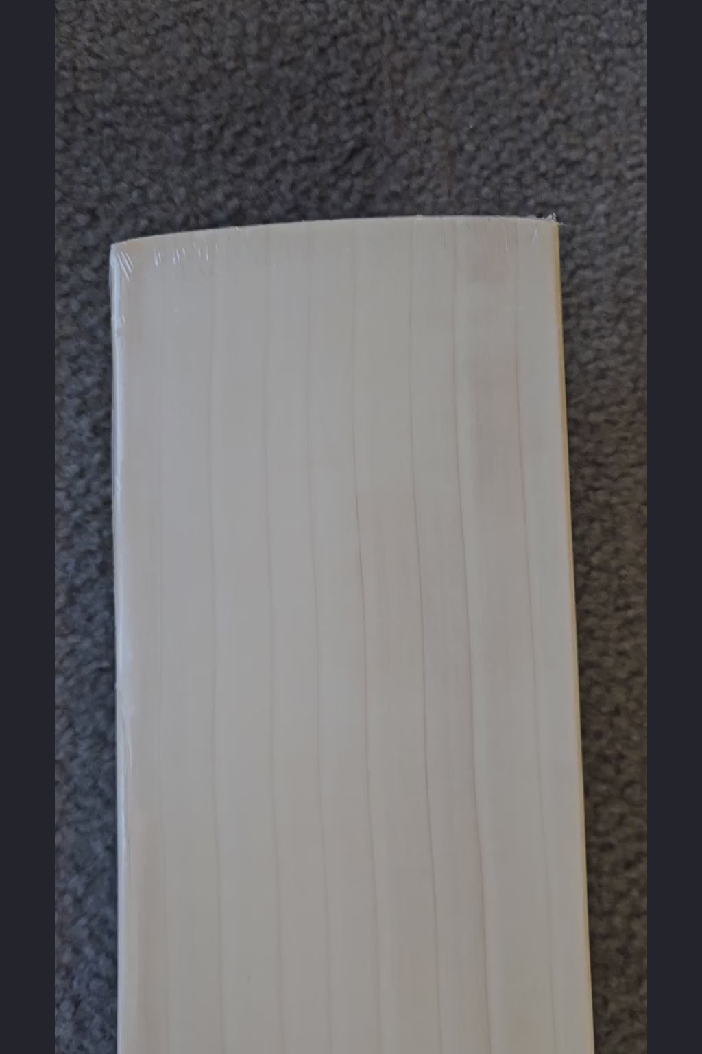 SS Ton Tim Seifert Player Elite English Willow Cricket Bat - product video