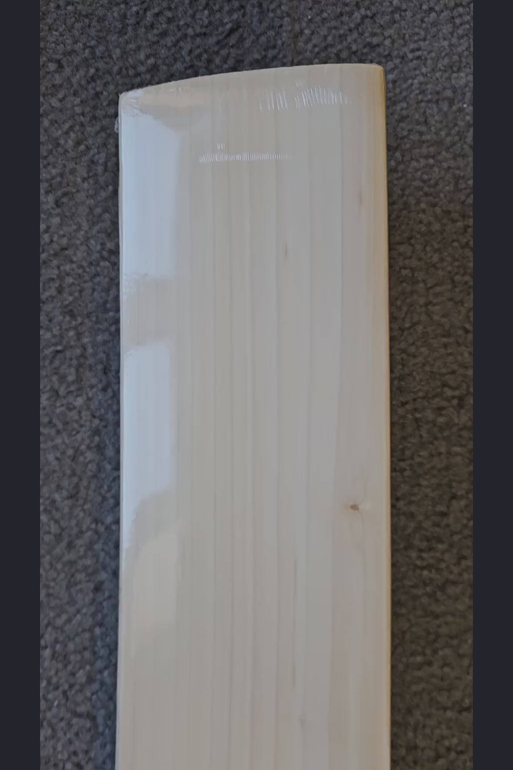 SS Ton Player Edition English Willow Cricket Bat - product video